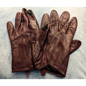 Asos leather fitted gloves with touch sensitive panels on fingers- Oxblood color